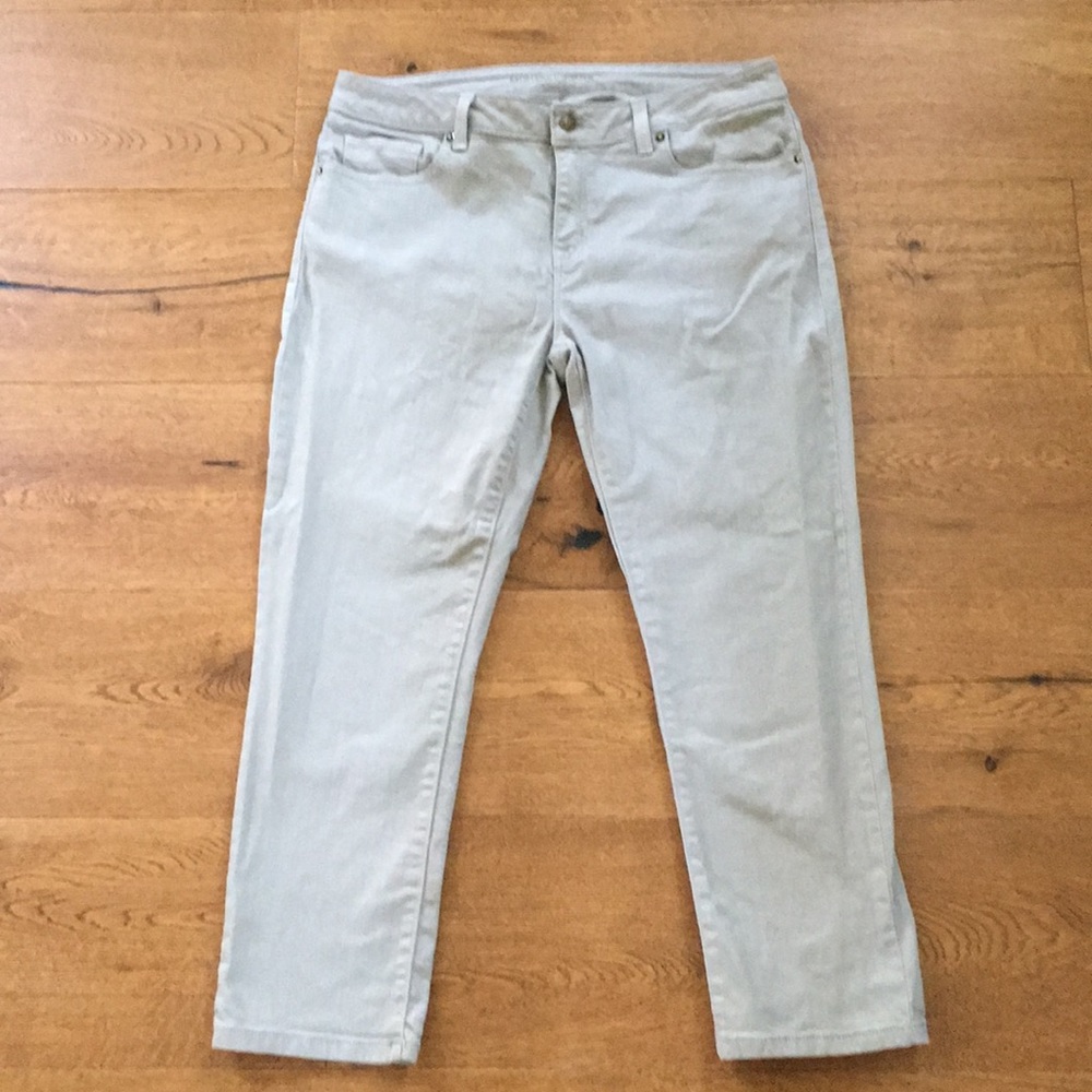 Michael Kors Light Gray Denim Capris 8